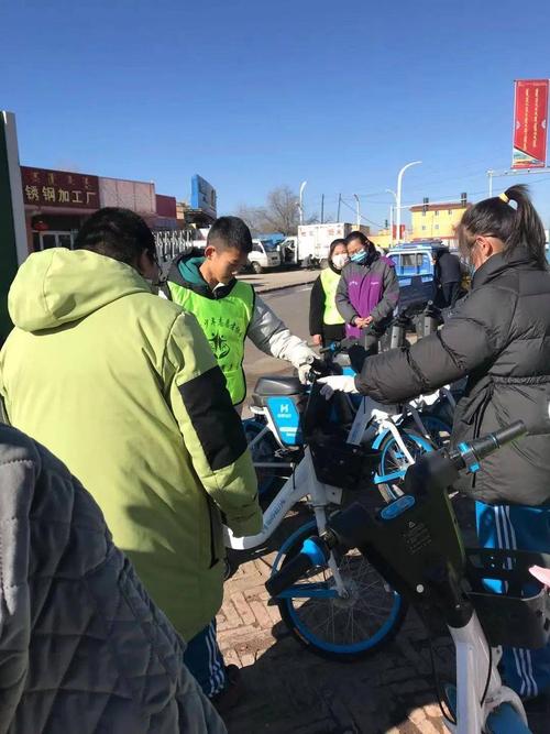 避免因乱停乱放在春节前后影响出行便利以及市容市貌,并对现场发现的
