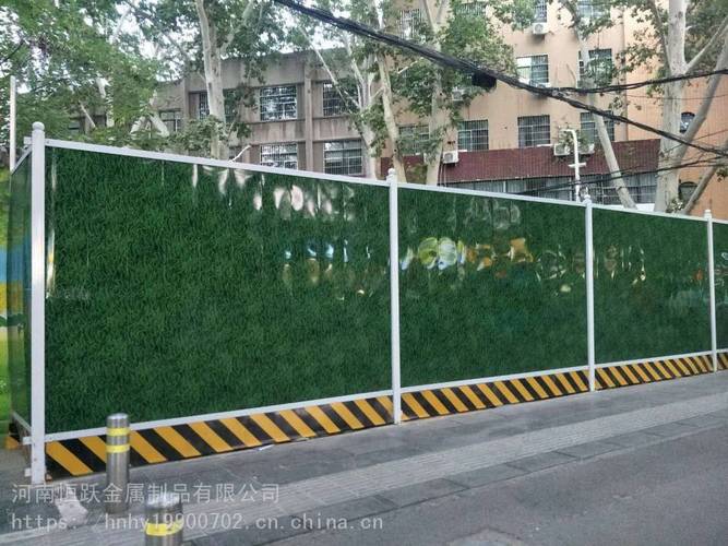工厂销售建筑工地彩钢板施工围挡道路施工封闭pvc板围挡现货